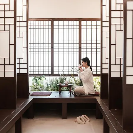 D A L Premium Capsule Hotel-Woman Only