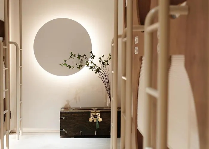 D A L Premium Capsule Hotel a capsule *
